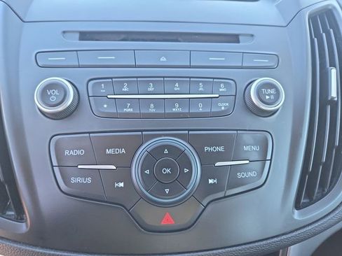 Used 2017 Ford C-MAX Energi SE w/ Equipment Group 402A image 25