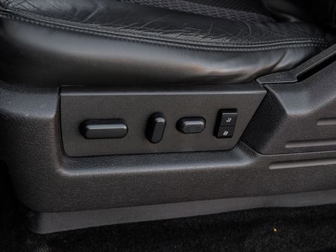 Used 2013 Ford F150 Raptor w/ Luxury Equipment Group image 37