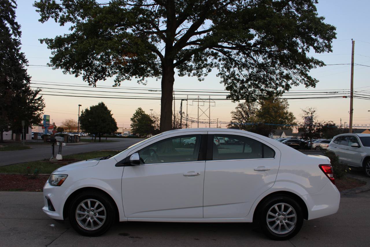 Used 2018 Chevrolet Sonic LT FWD image 6