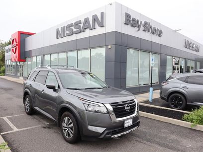 Certified 2024 Nissan Pathfinder SL