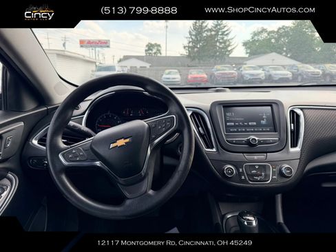 Used 2016 Chevrolet Malibu LT FWD image 10