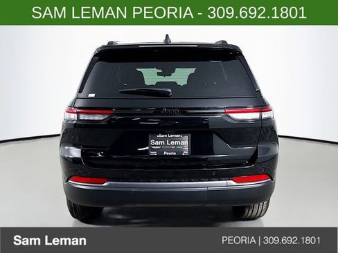 New 2026 Jeep Grand Cherokee Limited w/ Limited Altitude Package AWD/4WD image 6