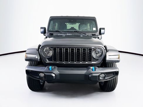 Used 2024 Jeep Wrangler Sport S w/ Convenience Group image 2