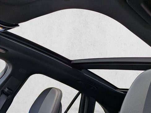 New 2026 Mercedes-Benz GLC 300 4MATIC image 15