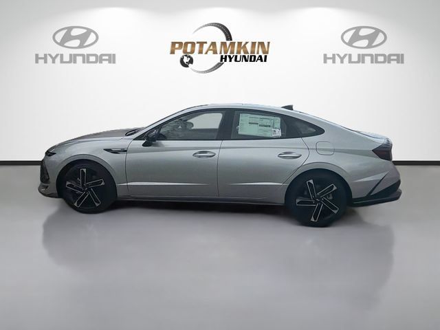 New 2026 Hyundai Sonata N Line FWD image 8