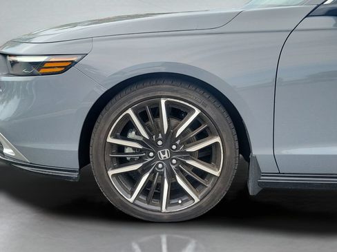 Used 2024 Honda Accord Touring image 29