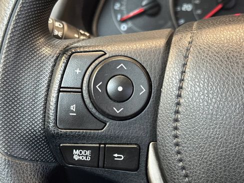 Used 2015 Toyota RAV4 XLE FWD image 28