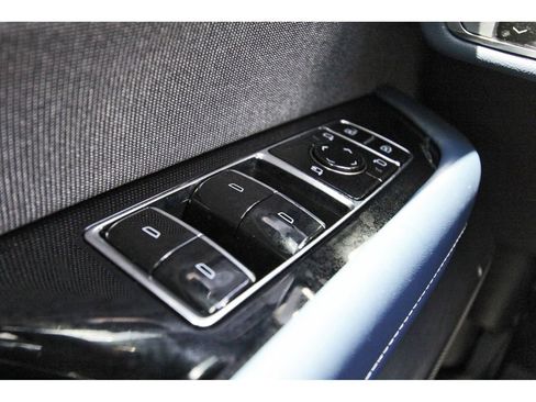 New 2026 Cadillac Vistiq Premium Luxury image 15