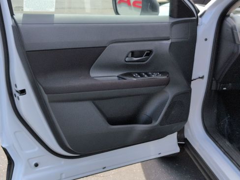 New 2026 Nissan Kicks S FWD image 13