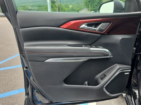 Used 2024 Chevrolet Traverse RS w/ LPO, Floor Liner Package AWD/4WD image 18