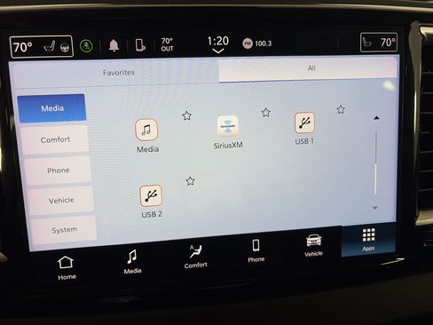 Used 2024 Chrysler Pacifica Touring-L FWD image 24