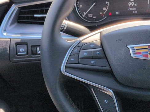 New 2025 Cadillac XT5 Luxury image 15