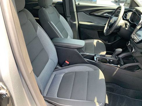 Certified 2023 Chevrolet TrailBlazer LT w/ Convenience Package AWD/4WD image 25