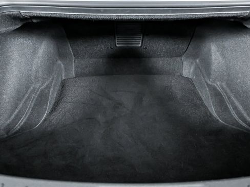 Used 2010 Nissan GT-R Premium image 16