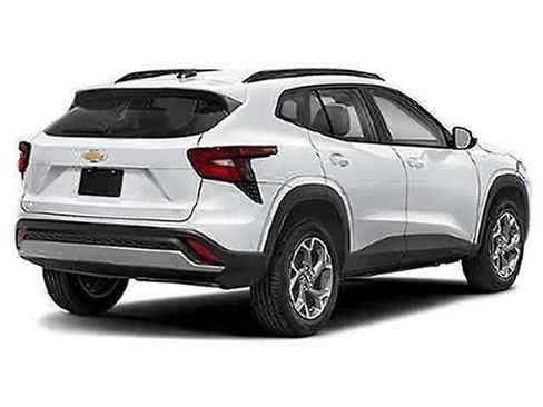 Used 2024 Chevrolet Trax LS w/ LS Convenience Package FWD image 3