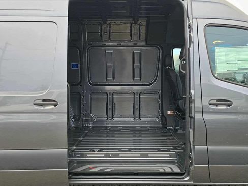 New 2026 Mercedes-Benz Sprinter 2500 image 15