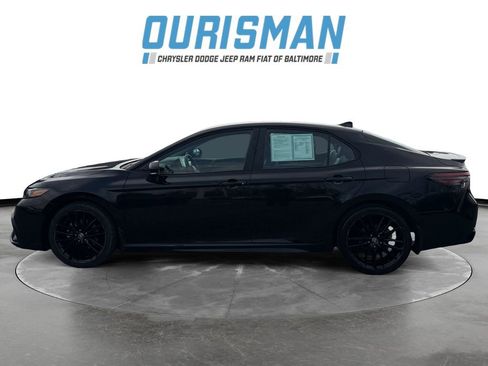 Used 2023 Toyota Camry SE w/ Convenience Package image 3