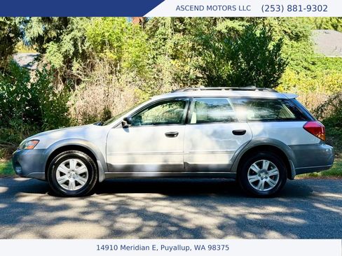 Used 2005 Subaru Outback 2.5i AWD/4WD image 2