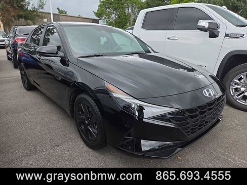 Used 2023 Hyundai Elantra SEL FWD image 1
