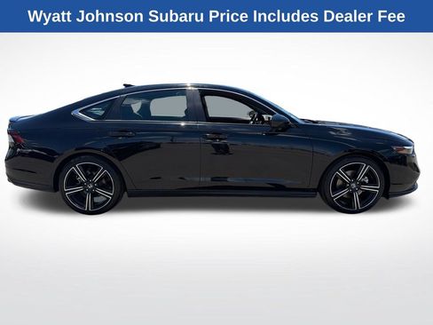 Used 2024 Honda Accord Sport image 9