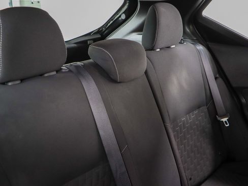 Used 2021 Nissan Kicks SV image 27