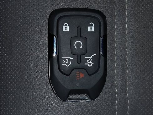 Used 2016 GMC Yukon Denali w/ Open Road Package image 32