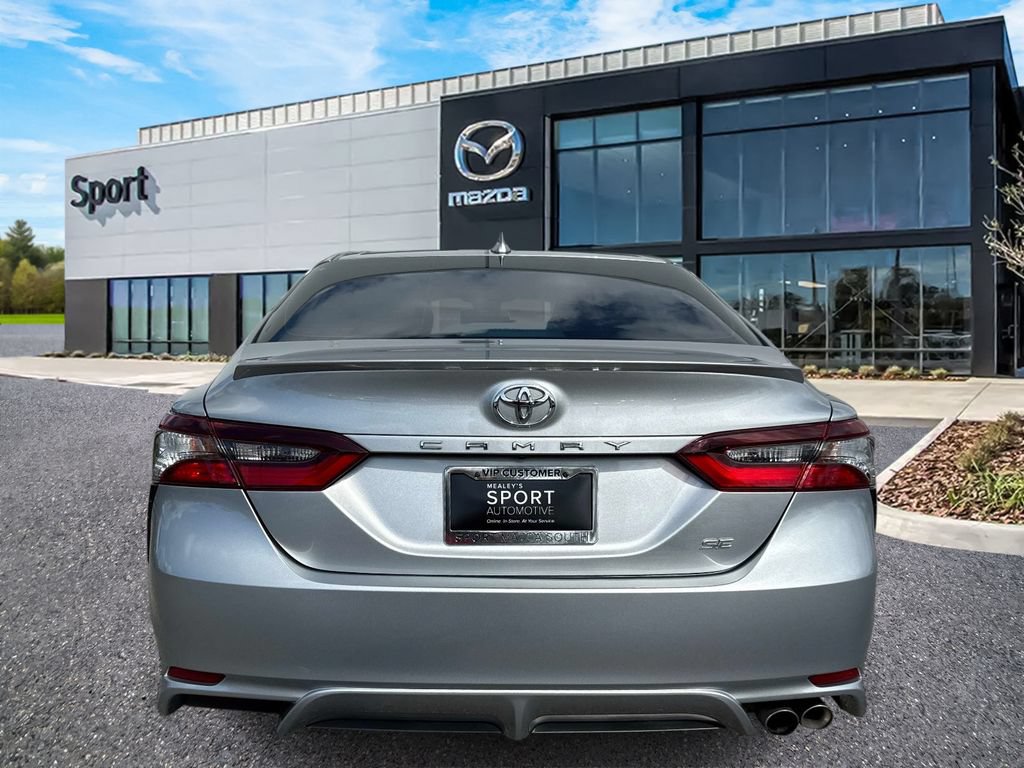 Used 2023 Toyota Camry SE FWD image 5