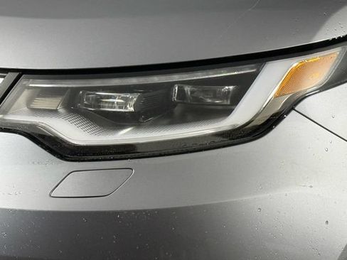 New 2026 Land Rover Discovery S AWD/4WD image 12