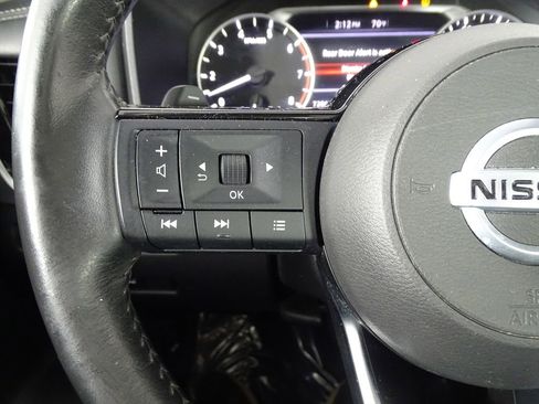 Used 2021 Nissan Rogue SL image 27