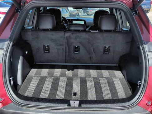 Used 2025 Chevrolet Equinox ACTIV w/ Safety and Technology Package image 26