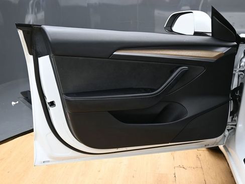Used 2023 Tesla Model 3 Standard Range RWD image 44