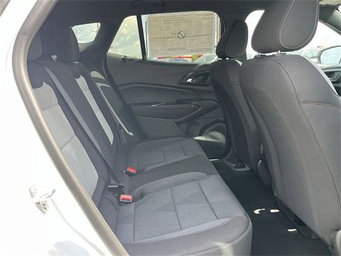 Used 2025 Chevrolet Trax RS w/ Driver Confidence Package image 24