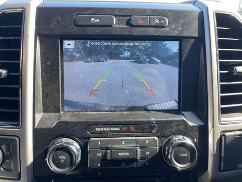 Used 2018 Ford F150 Lariat image 11