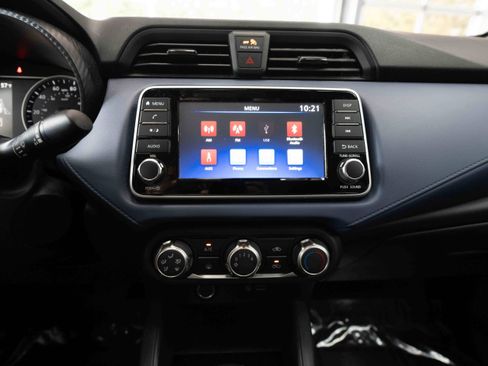 Used 2024 Nissan Versa SV w/ Trunk Package FWD image 17