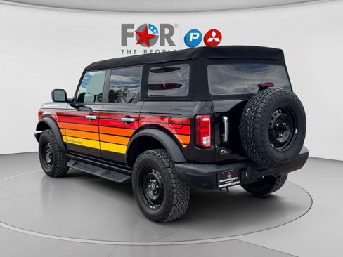 Used 2025 Ford Bronco Big Bend w/ Black Diamond Package AWD/4WD image 3