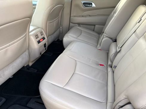 Used 2017 Nissan Pathfinder SL w/ SL Tech Package image 17