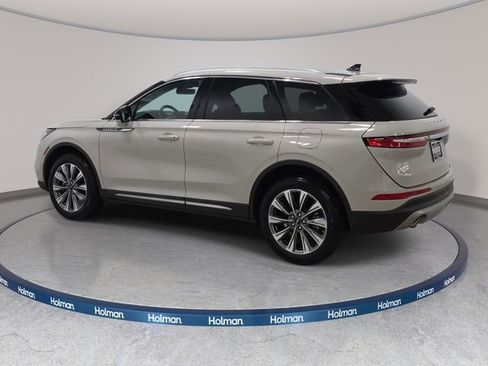 Certified 2022 Lincoln Corsair Reserve w/ Elements Package image 7