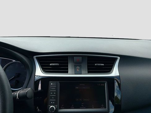 Used 2019 Nissan Sentra SV image 18