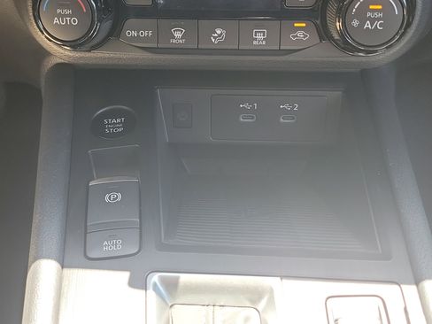 New 2026 Nissan Kicks SV w/ SV Premium Package FWD image 20