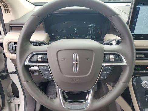 Certified 2023 Lincoln Nautilus Reserve AWD/4WD image 14