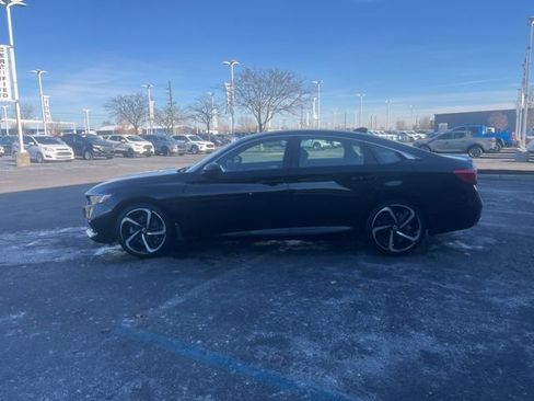 Used 2022 Honda Accord Sport image 4