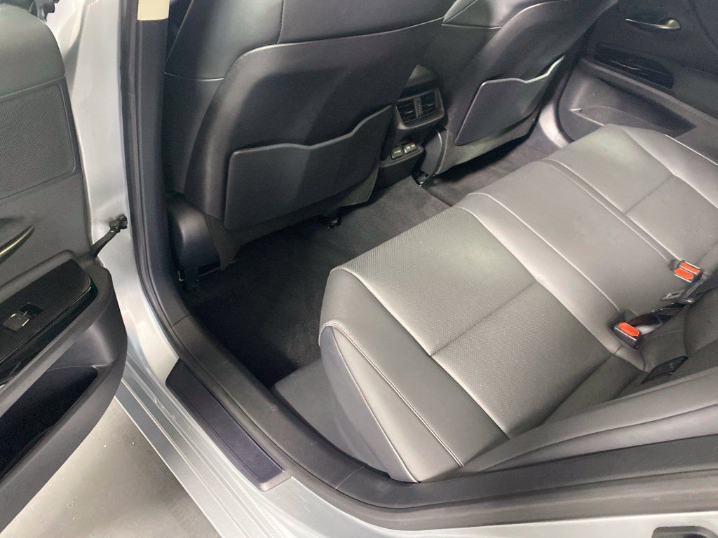Certified 2024 Lexus ES 300h w/ Premium Package FWD image 27