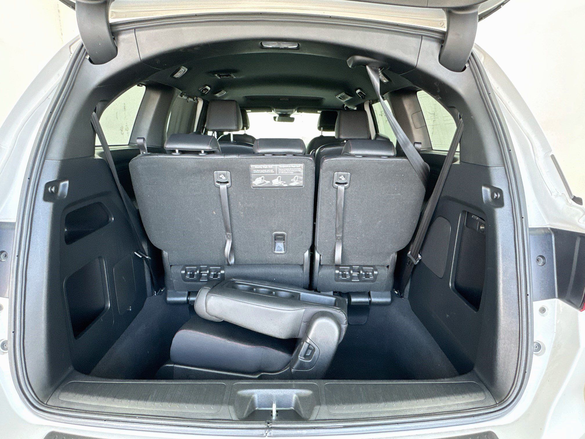 Used 2024 Honda Odyssey Sport image 18