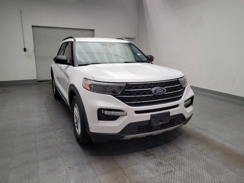 Used 2020 Ford Explorer XLT w/ Equipment Group 202A RWD image 14