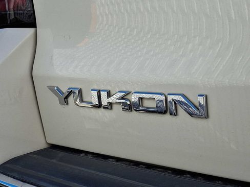 Used 2015 GMC Yukon Denali w/ Touring Package image 5