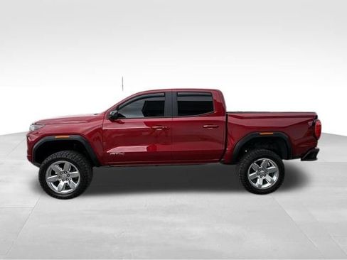 Used 2025 GMC Canyon AT4 AWD/4WD image 12