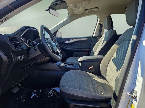 Used 2021 Ford Escape SE image 19