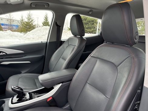 Used 2021 Chevrolet Bolt Premier w/ Infotainment Package image 16