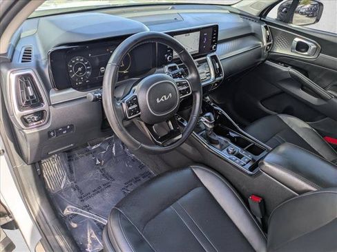 Used 2023 Kia Sorento SX AWD/4WD image 10