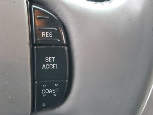 Used 2001 Ford Excursion XLT image 25